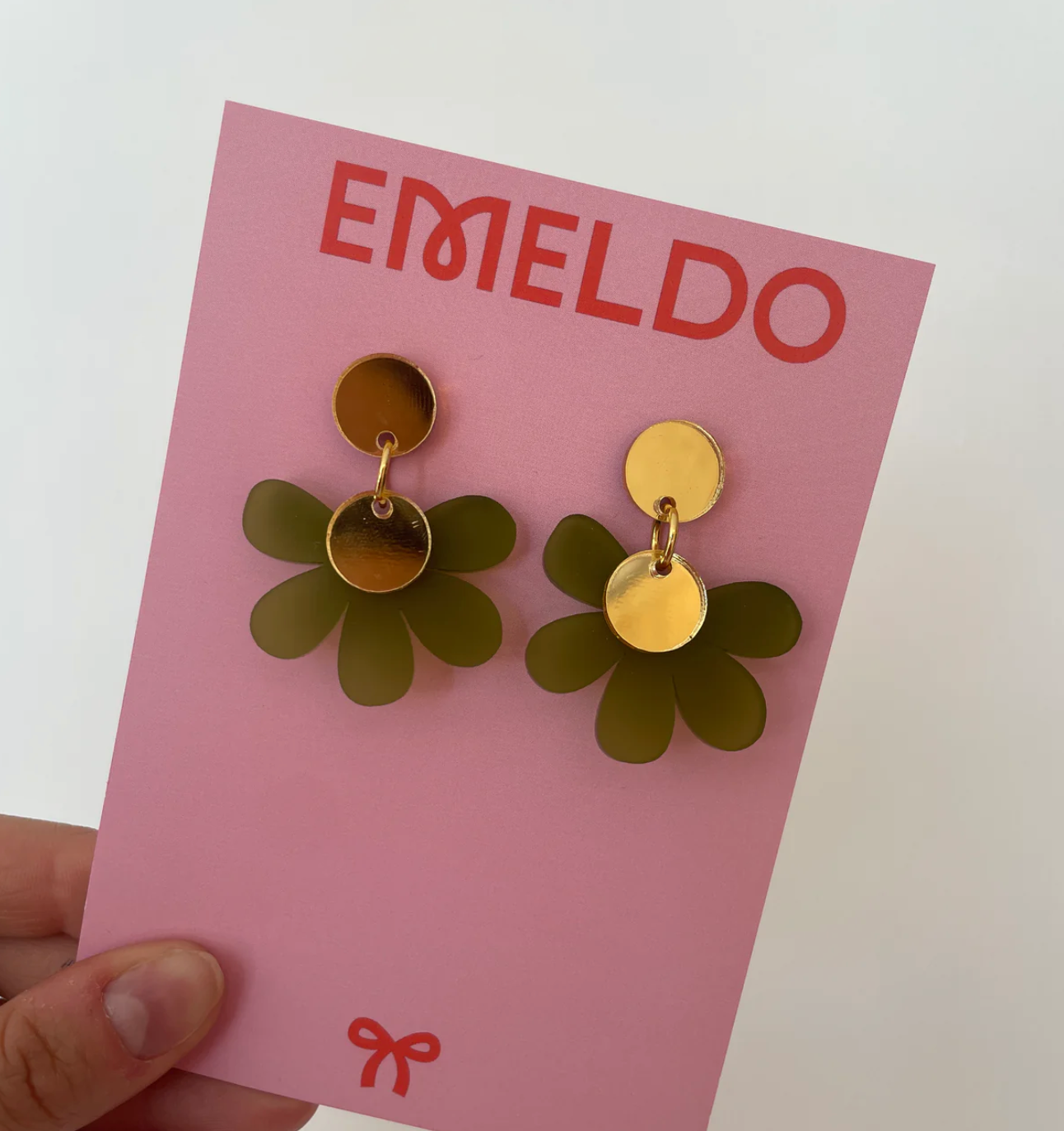 Emeldo - Posey